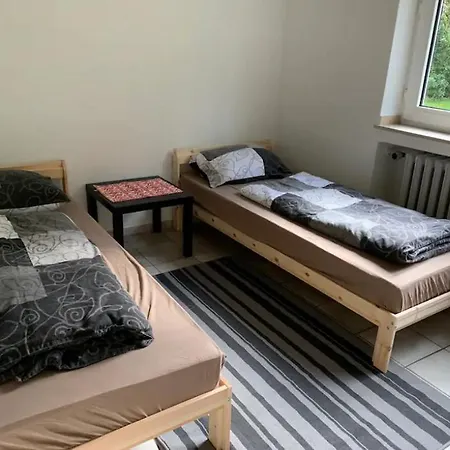 Mit Parkplaetzen Apartment