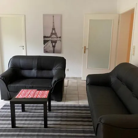 Apartamento Mit Parkplaetzen Oberhausen (North Rhine-Westphalia)